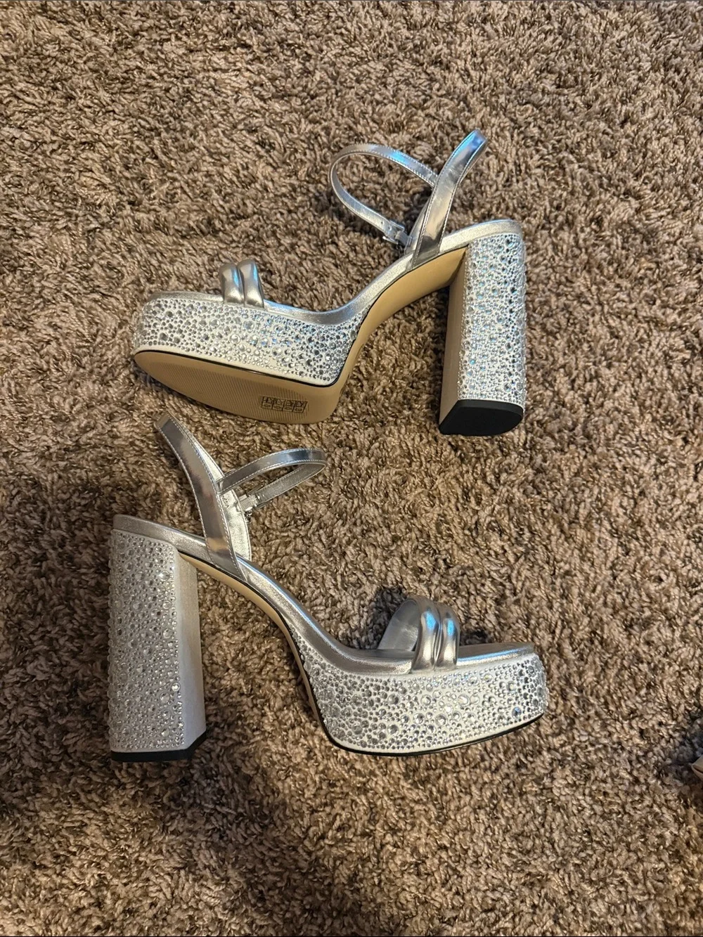 NIB! MK Laci Platform Sandals